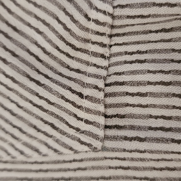 Sim & Sam 100% Rayon Blouse - Picture 2 of 16